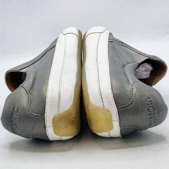 Vionic April Gray Silver Leather Flats Loafers Slip-On Sneakers Size 7.5 - Picture 13 of 16